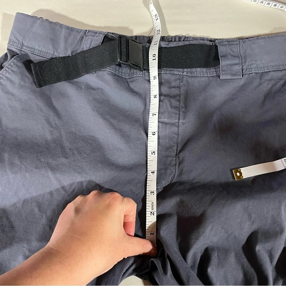 MOUNTAIN HARDWEAR ~ Women’s Grey Cargo Hiking Outdoor Camping Pants with Belt - Picture 8 of 10